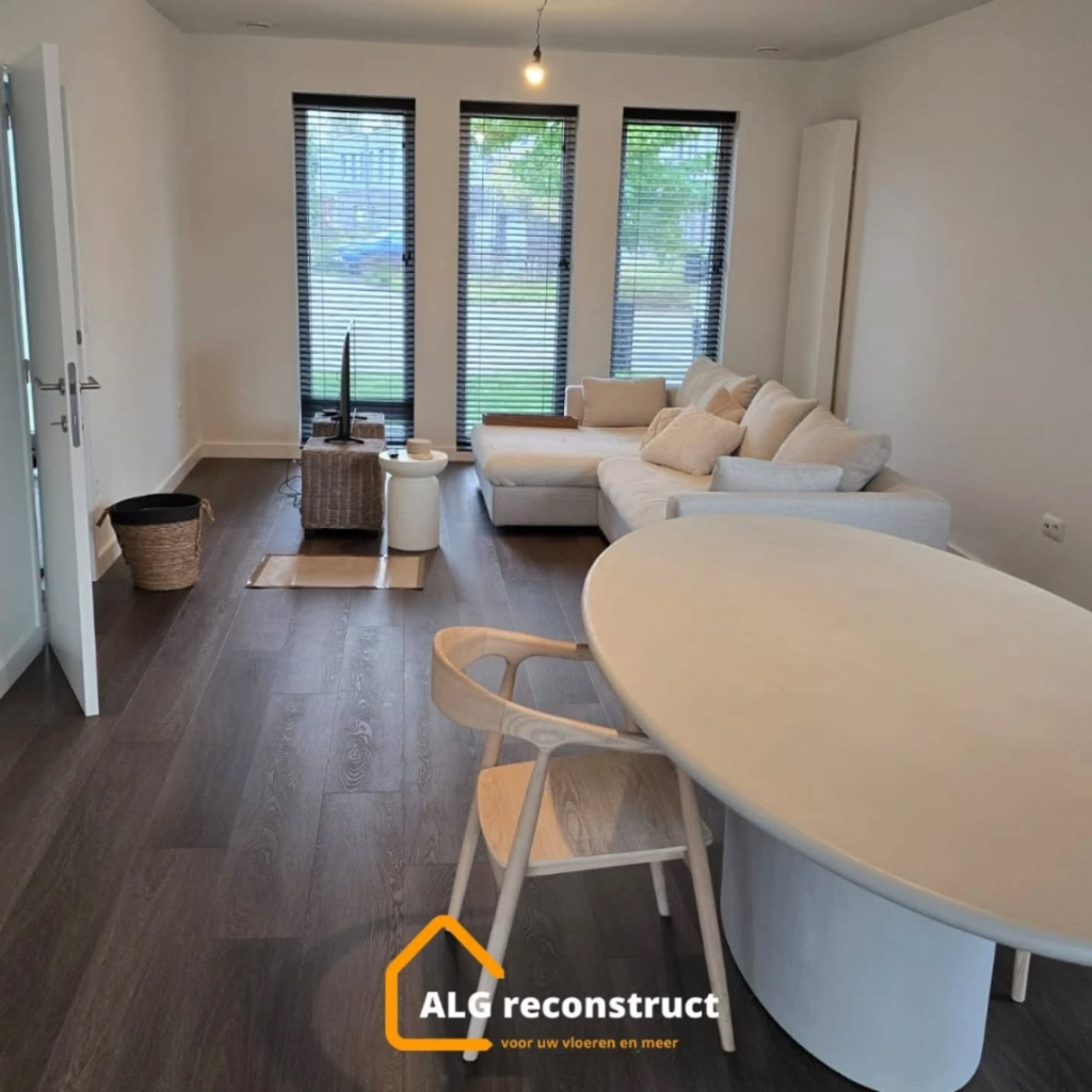 Schilderwerken na renovatie in woning Turnhout door ALG Reconstruct